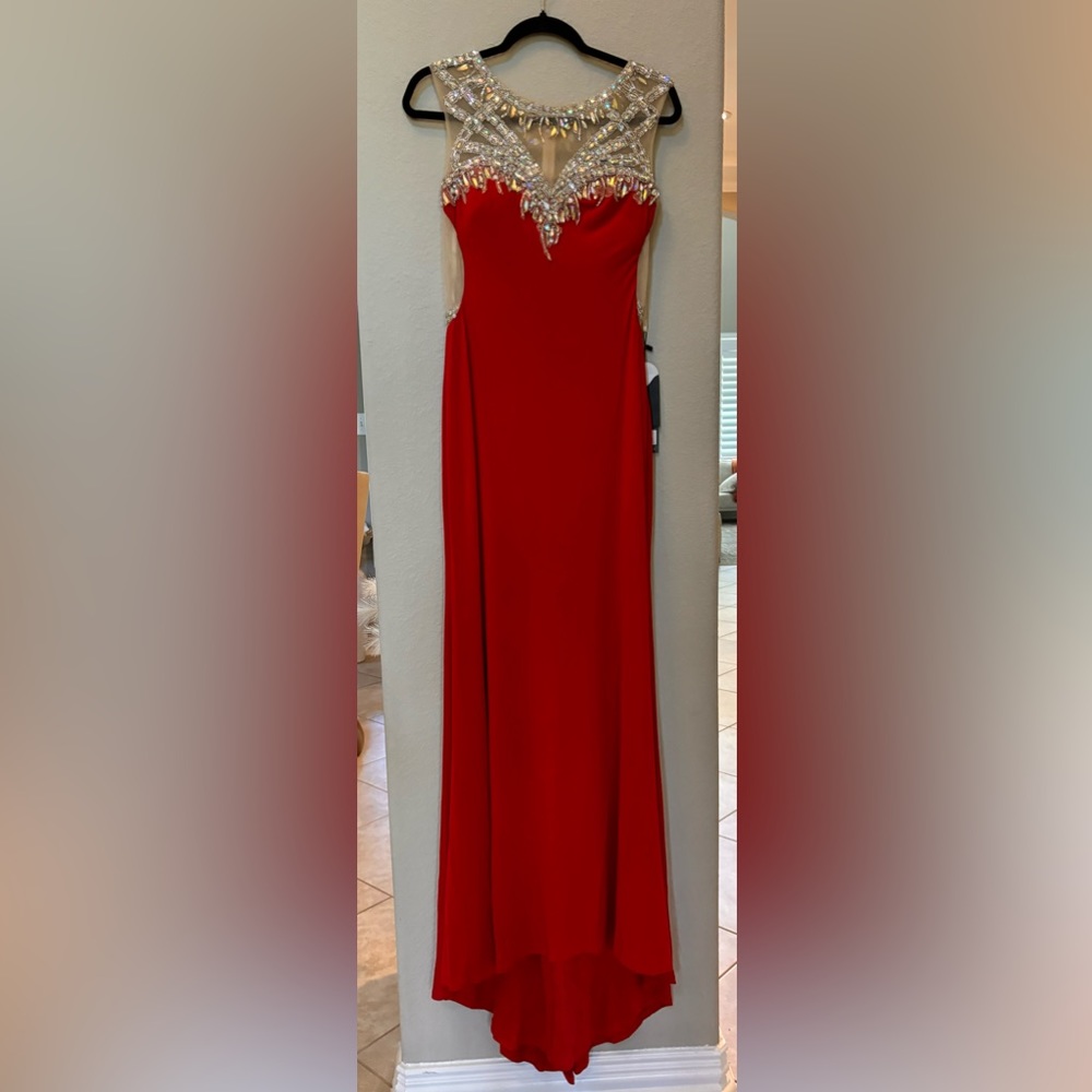 Dress - Picture 2 of 2